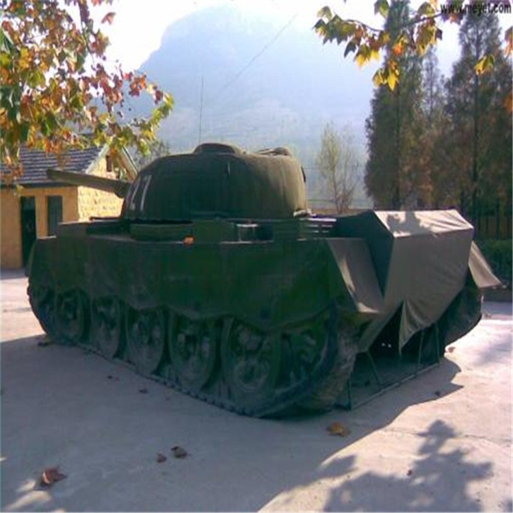 叠彩大型充气坦克